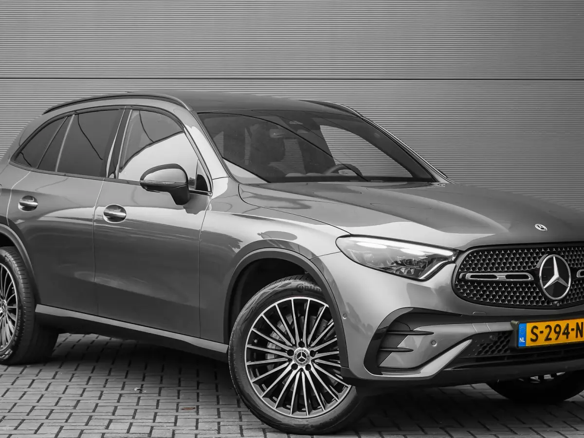 4MATIC AMG Pano Distronic Night Keyless 360° 20"