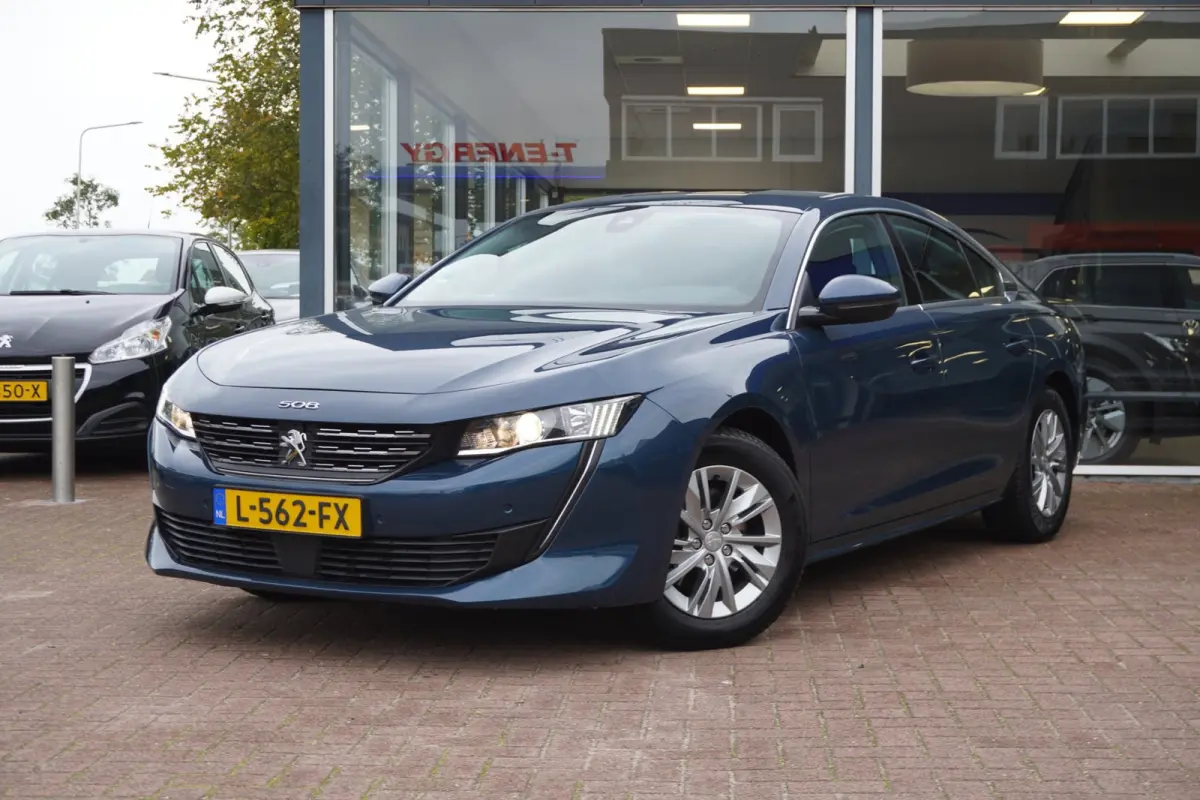 1.2 PureTech Blue Lease Active Automaat | Airco | Navigatie | Elek. pakket| Vol opties | Inruil mogelijk