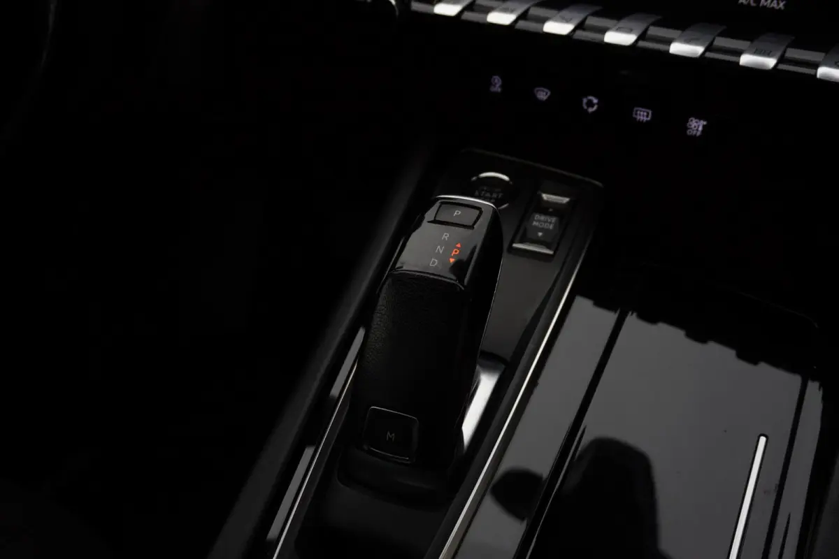 1.2 PureTech Blue Lease Active Automaat | Airco | Navigatie | Elek. pakket| Vol opties | Inruil mogelijk