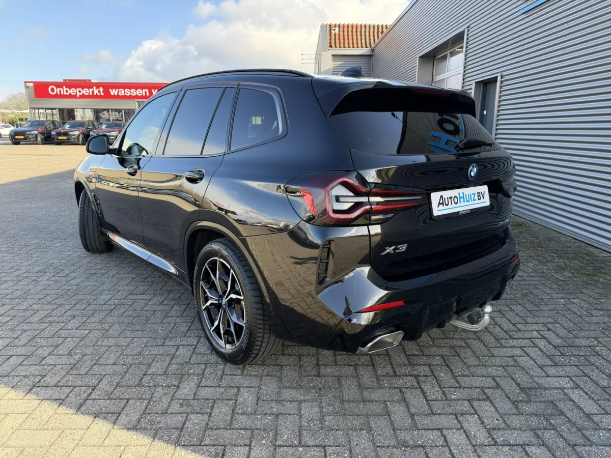 xDrive30e High Executive M Sport Panoramadak 19 Inch LED Keyless Entry Elek. Stoelverstelling ACC Head-Up Display Trekhaak