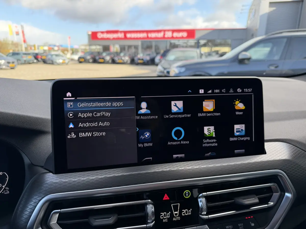 xDrive30e High Executive M Sport Panoramadak 19 Inch LED Keyless Entry Elek. Stoelverstelling ACC Head-Up Display Trekhaak