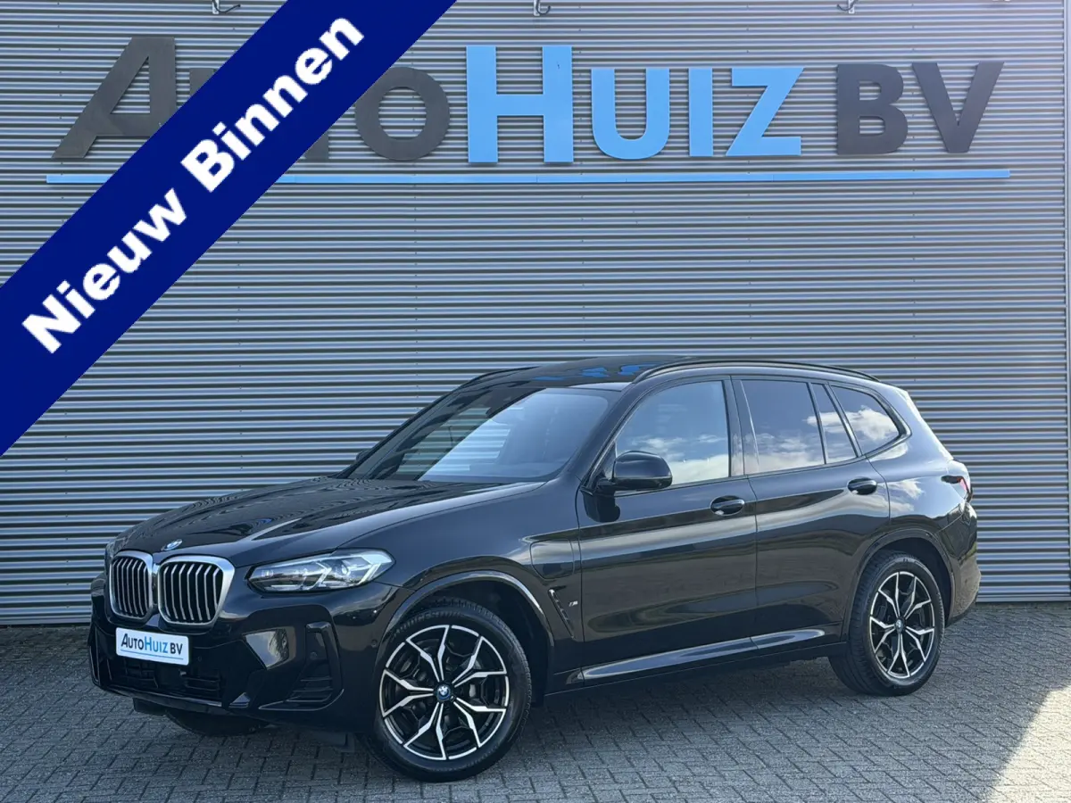 xDrive30e High Executive M Sport Panoramadak 19 Inch LED Keyless Entry Elek. Stoelverstelling ACC Head-Up Display Trekhaak