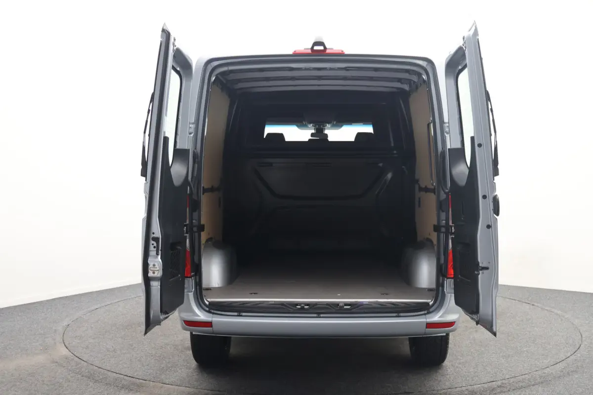 317 CDI Aut. L2H1 DC 5-zits 2x Schuifdeur, Apple Carplay, Camera, Cruise, Airco, Rijstrooksensor, Sidesteps, 18''