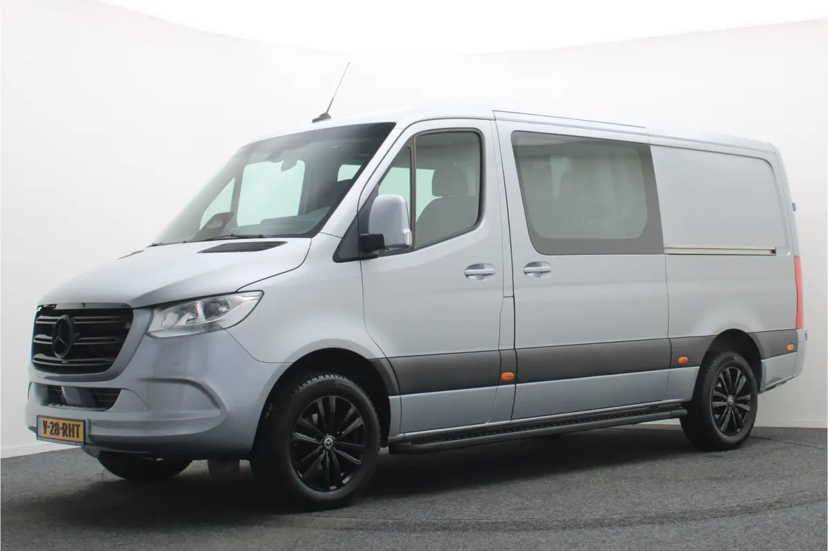 317 CDI Aut. L2H1 DC 5-zits 2x Schuifdeur, Apple Carplay, Camera, Cruise, Airco, Rijstrooksensor, Sidesteps, 18''