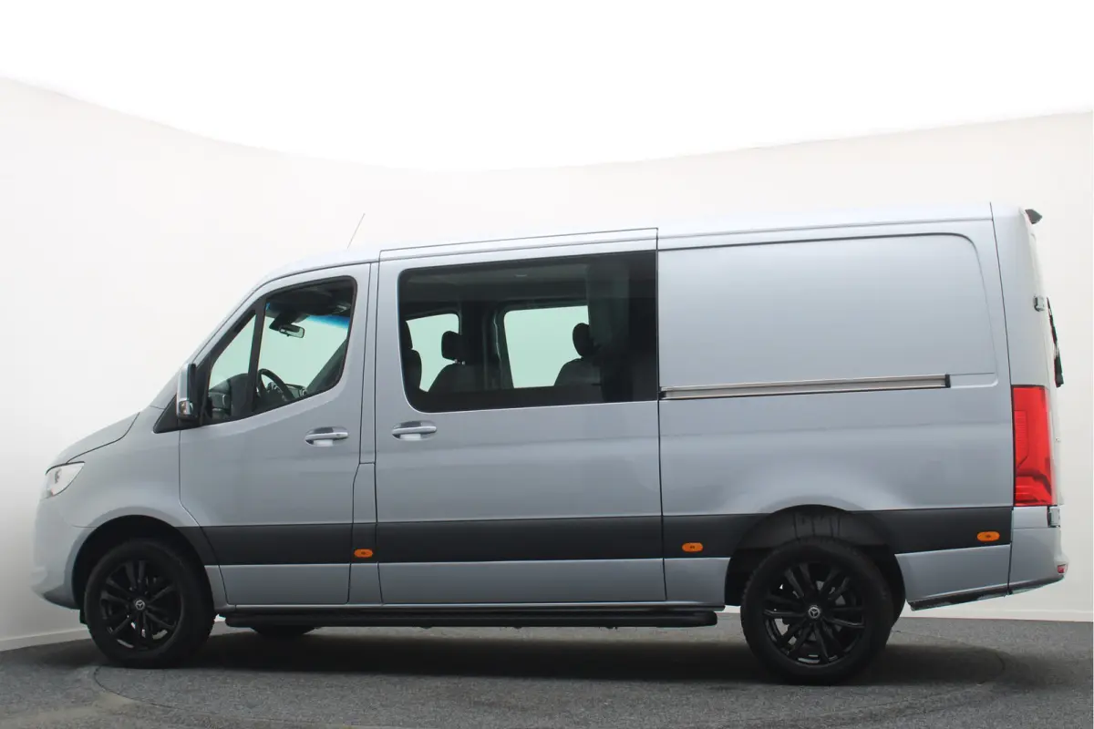 317 CDI Aut. L2H1 DC 5-zits 2x Schuifdeur, Apple Carplay, Camera, Cruise, Airco, Rijstrooksensor, Sidesteps, 18''