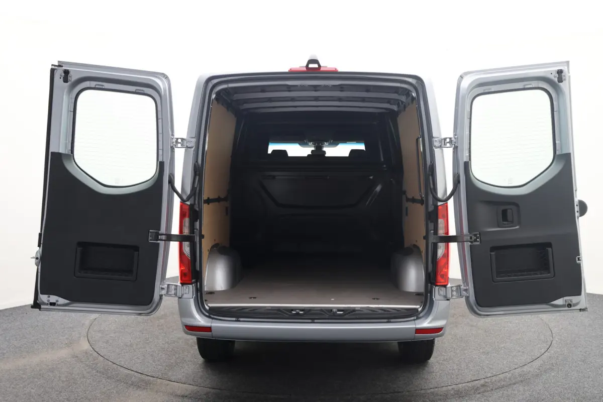 317 CDI Aut. L2H1 DC 5-zits 2x Schuifdeur, Apple Carplay, Camera, Cruise, Airco, Rijstrooksensor, Sidesteps, 18''