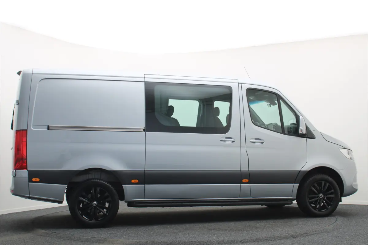 317 CDI Aut. L2H1 DC 5-zits 2x Schuifdeur, Apple Carplay, Camera, Cruise, Airco, Rijstrooksensor, Sidesteps, 18''