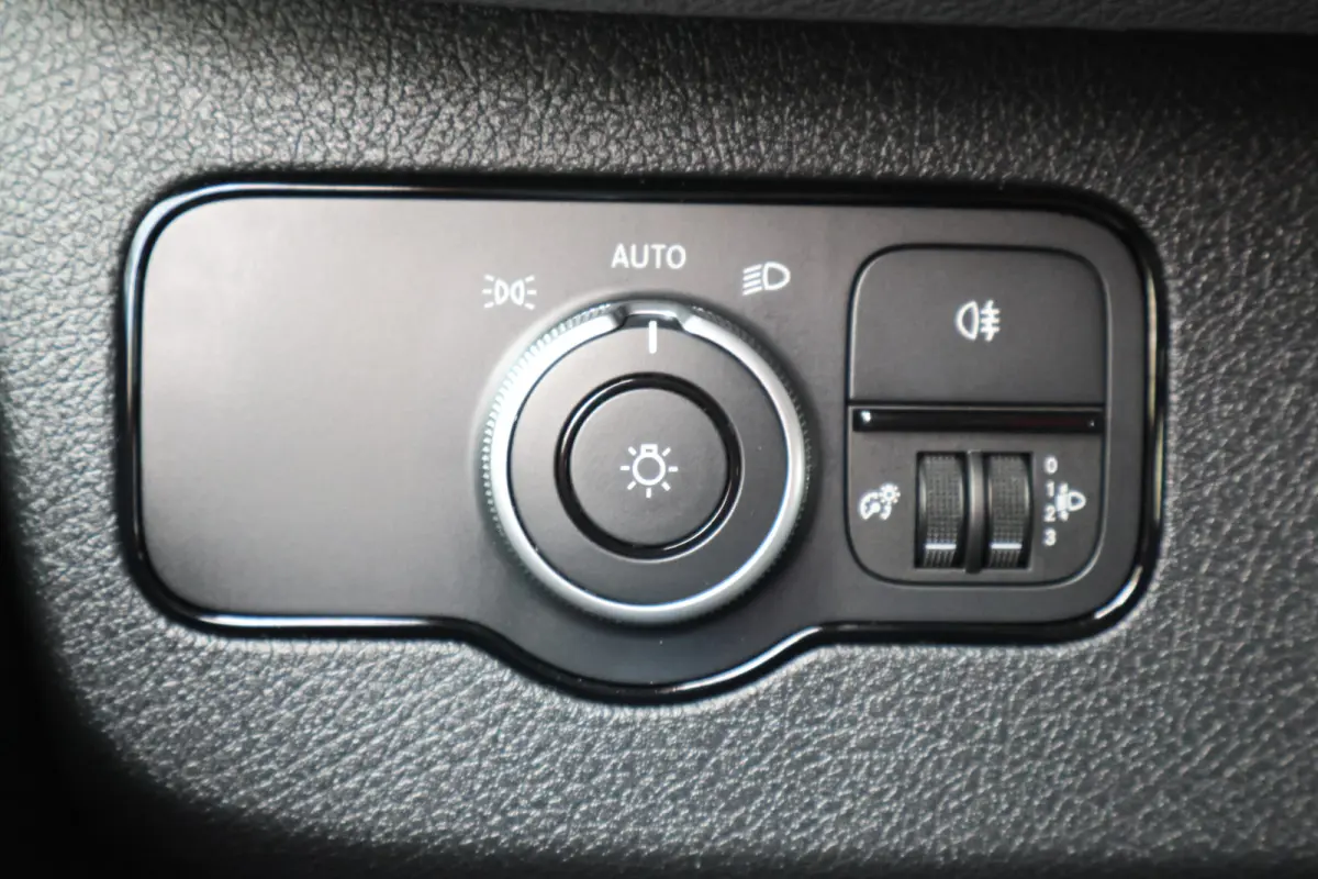 317 CDI Aut. L2H1 DC 5-zits 2x Schuifdeur, Apple Carplay, Camera, Cruise, Airco, Rijstrooksensor, Sidesteps, 18''