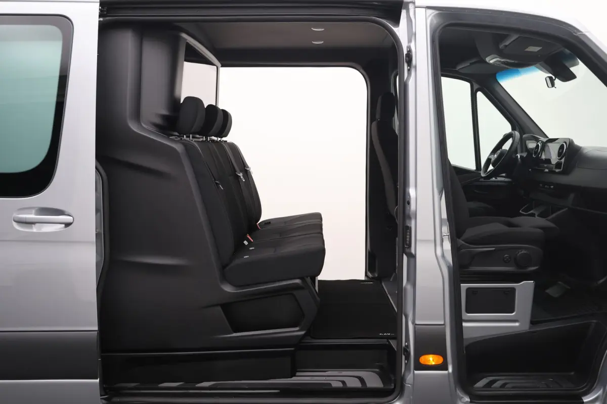 317 CDI Aut. L2H1 DC 5-zits 2x Schuifdeur, Apple Carplay, Camera, Cruise, Airco, Rijstrooksensor, Sidesteps, 18''