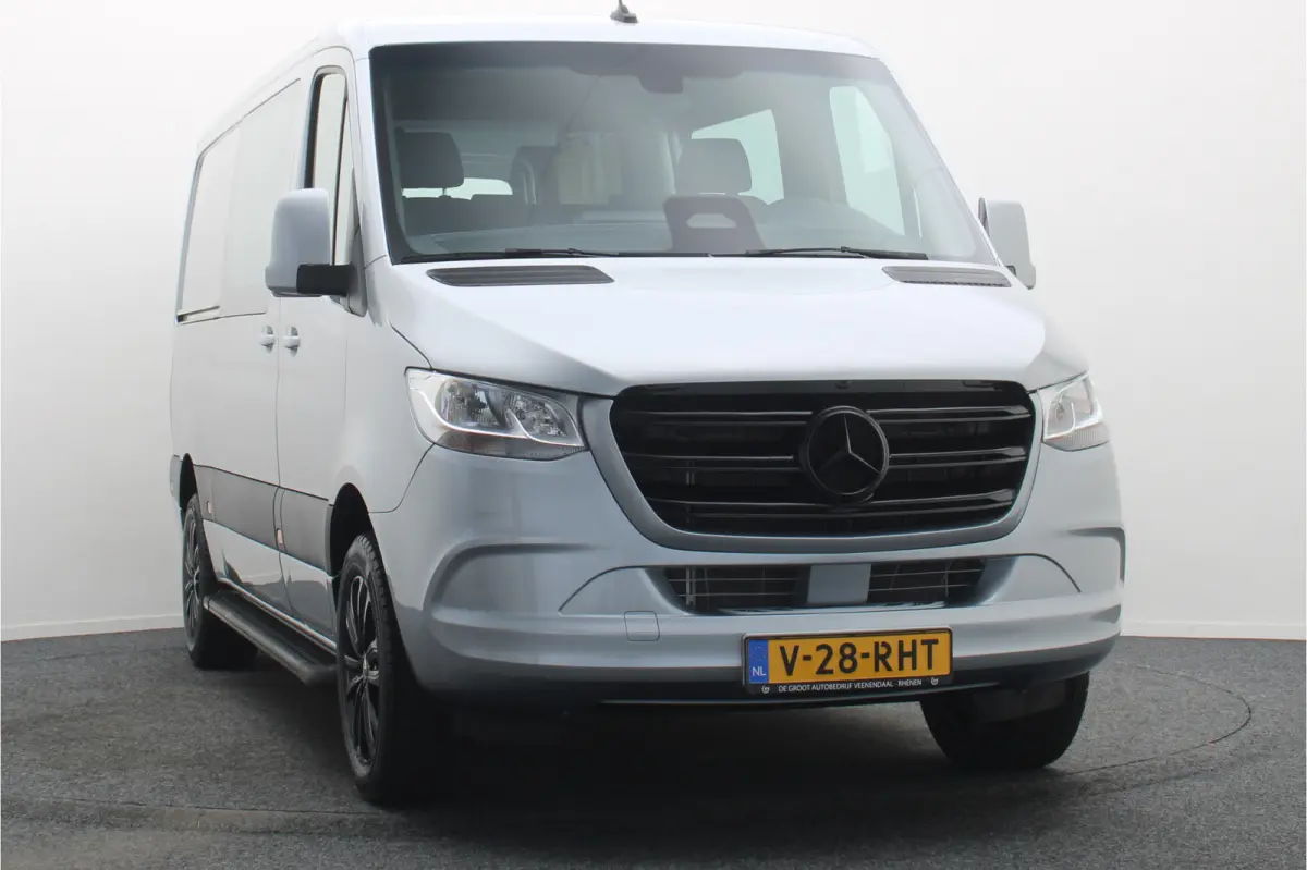 317 CDI Aut. L2H1 DC 5-zits 2x Schuifdeur, Apple Carplay, Camera, Cruise, Airco, Rijstrooksensor, Sidesteps, 18''
