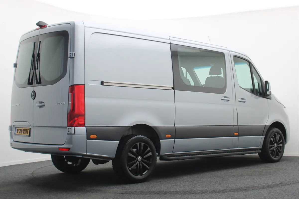 317 CDI Aut. L2H1 DC 5-zits 2x Schuifdeur, Apple Carplay, Camera, Cruise, Airco, Rijstrooksensor, Sidesteps, 18''