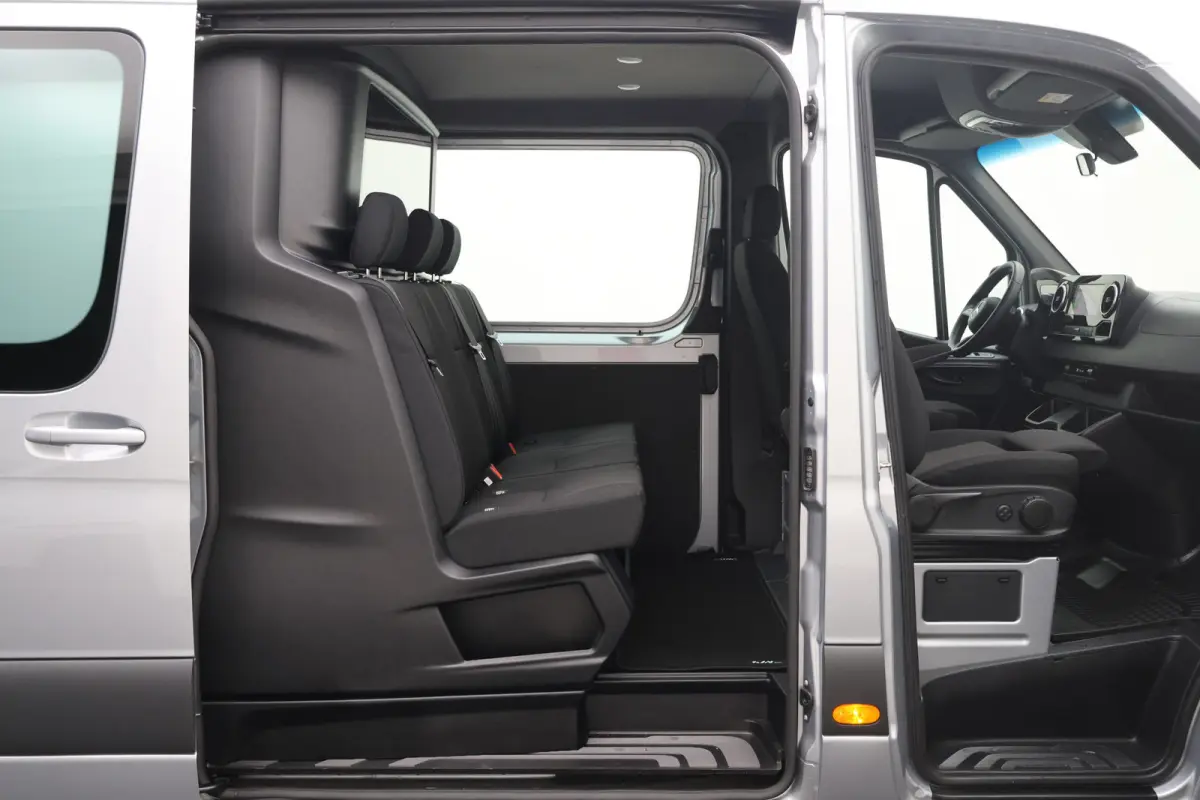 317 CDI Aut. L2H1 DC 5-zits 2x Schuifdeur, Apple Carplay, Camera, Cruise, Airco, Rijstrooksensor, Sidesteps, 18''