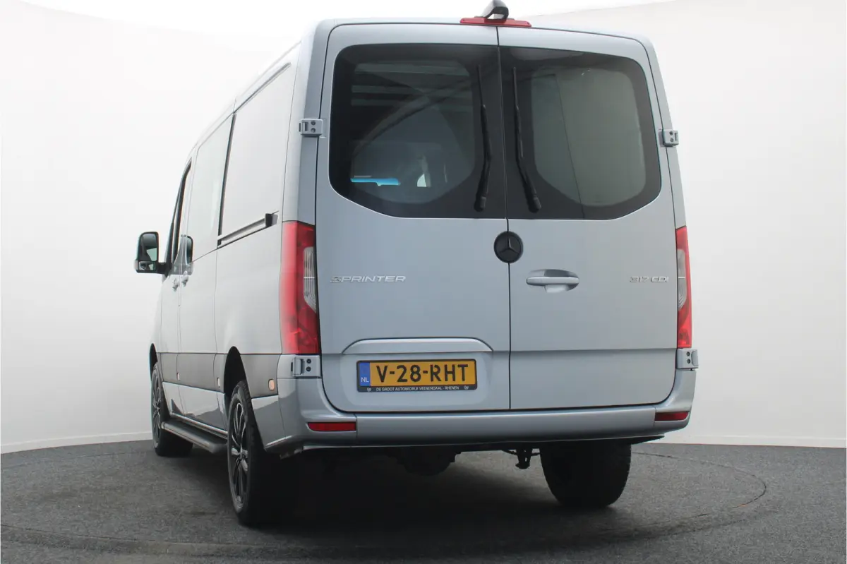 317 CDI Aut. L2H1 DC 5-zits 2x Schuifdeur, Apple Carplay, Camera, Cruise, Airco, Rijstrooksensor, Sidesteps, 18''