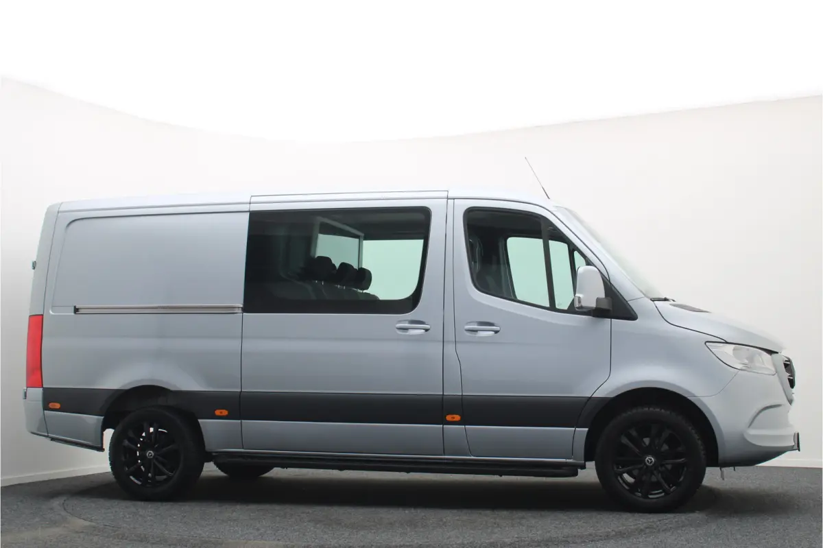 317 CDI Aut. L2H1 DC 5-zits 2x Schuifdeur, Apple Carplay, Camera, Cruise, Airco, Rijstrooksensor, Sidesteps, 18''