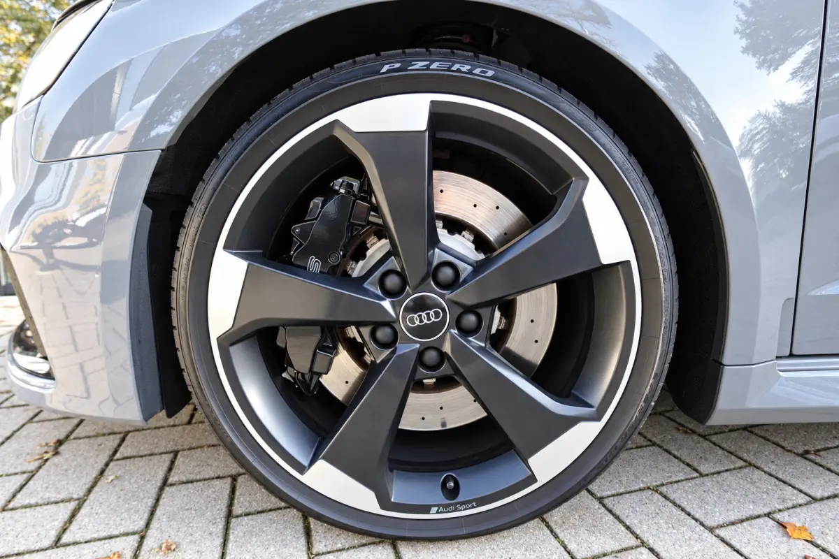 2.5 TFSI PANO B&O KEYLESS VOL