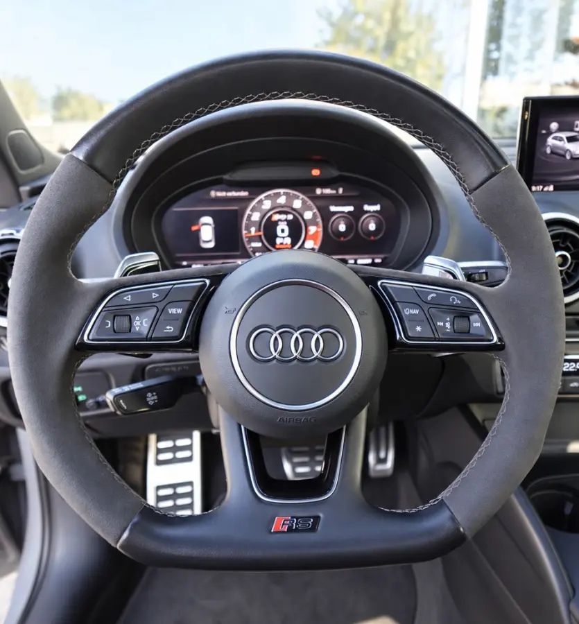 2.5 TFSI PANO B&O KEYLESS VOL