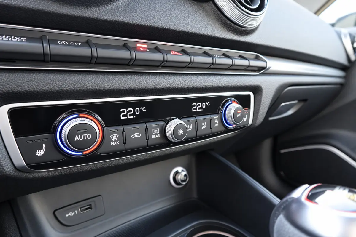 2.5 TFSI PANO B&O KEYLESS VOL