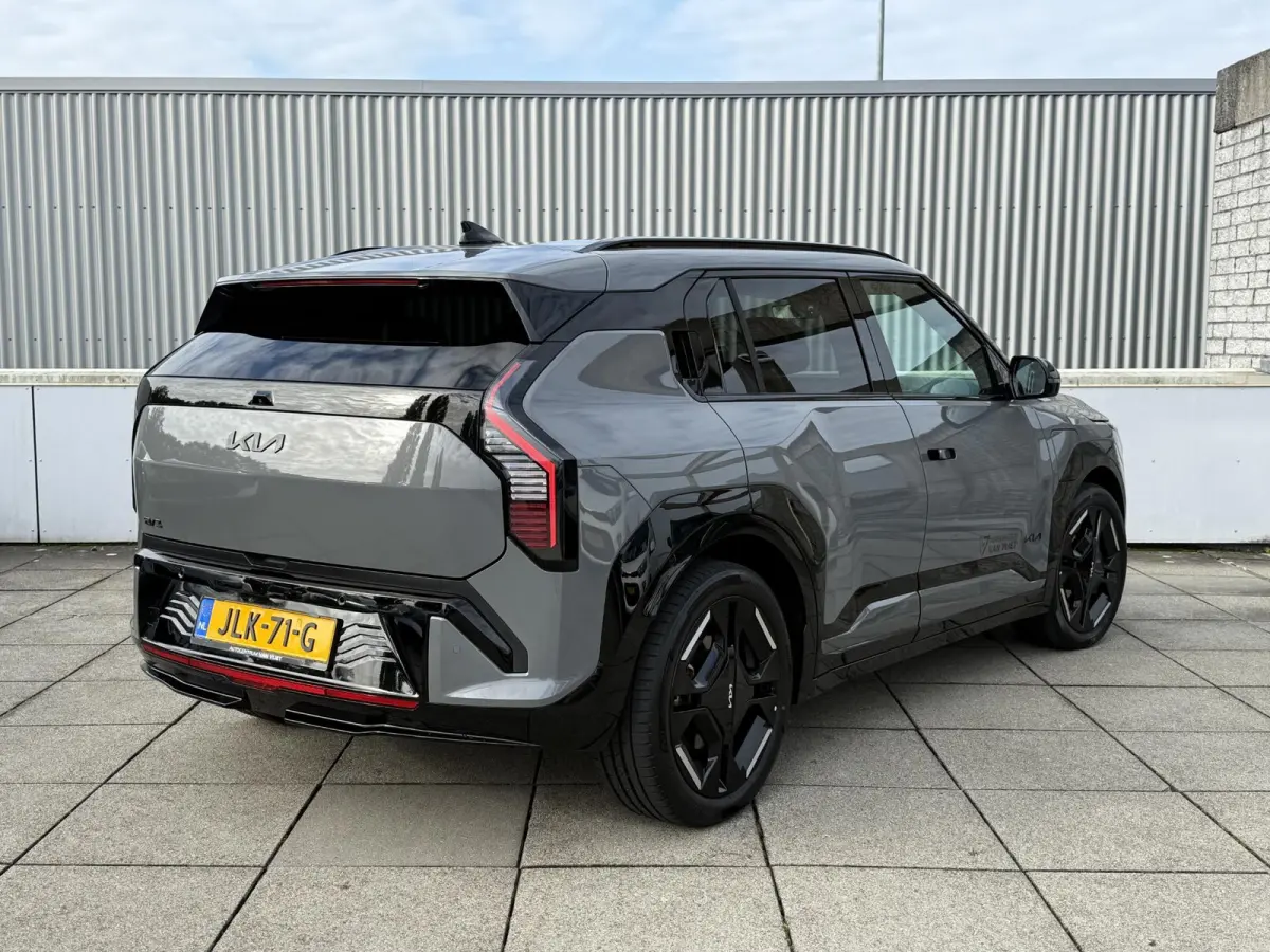 GT-Line Special Ed. 81.4 kWh | Premium Audio | 19'' velgen | Stoel-stuurverwarming | Keyless | digital key |