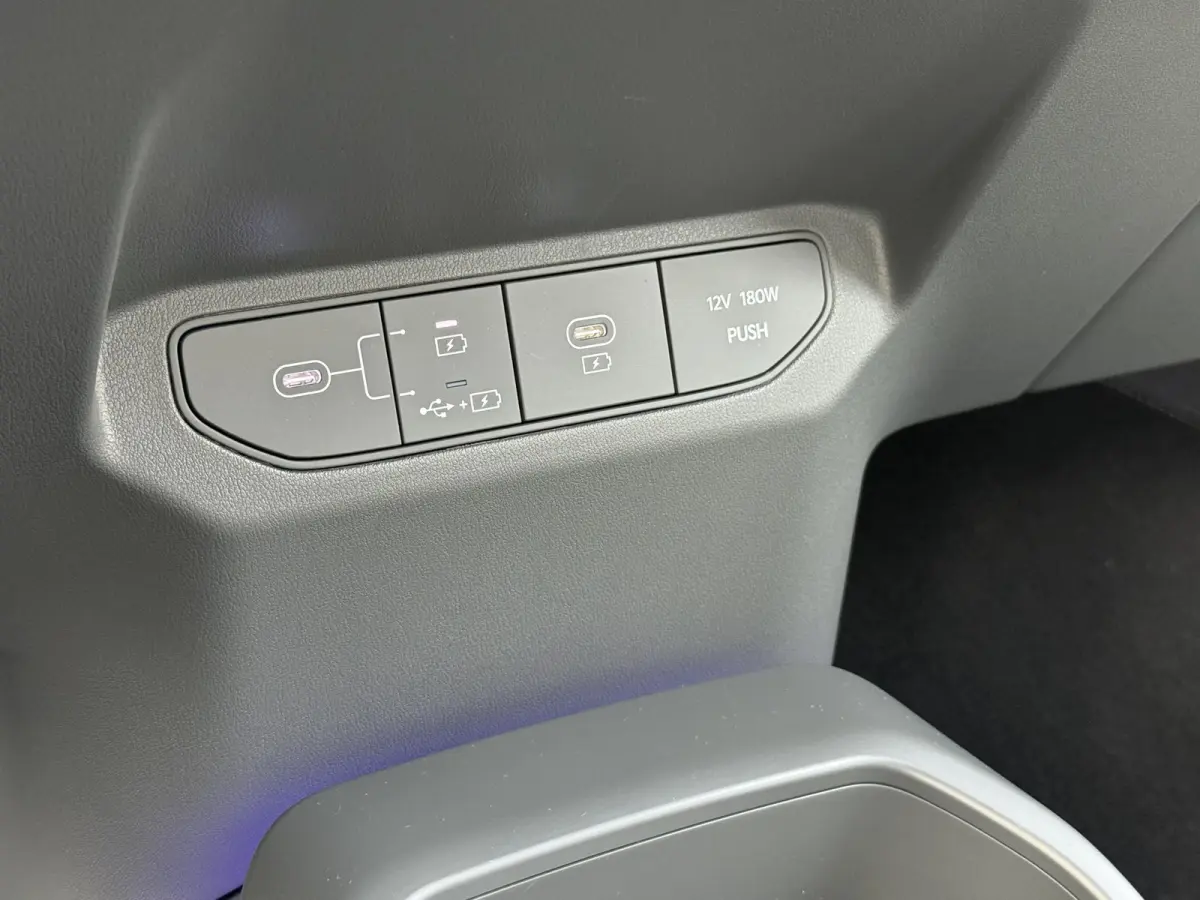 GT-Line Special Ed. 81.4 kWh | Premium Audio | 19'' velgen | Stoel-stuurverwarming | Keyless | digital key |