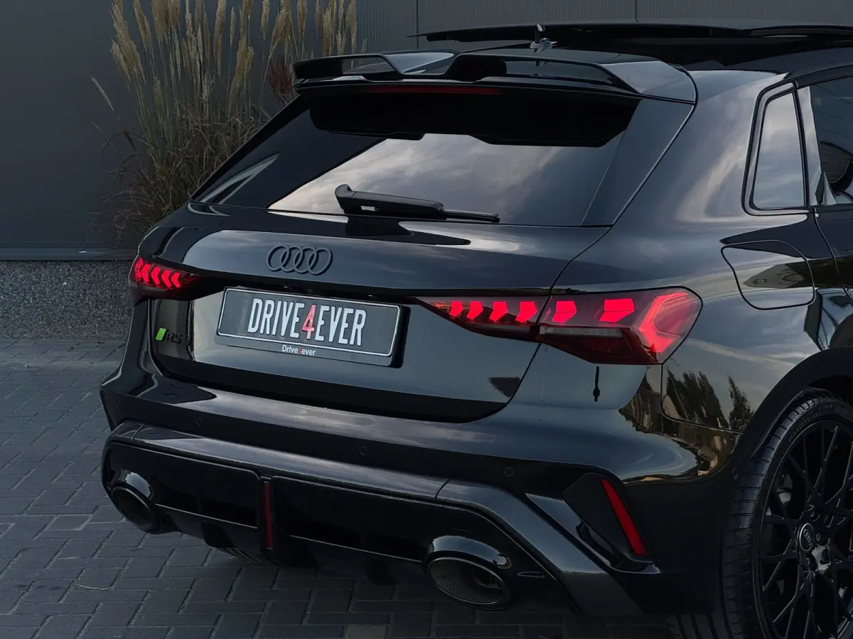 2.5 TFSI RS 3 quattro | Kuip | Pano | Carbon