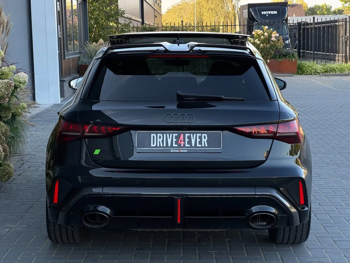2.5 TFSI RS 3 quattro | Kuip | Pano | Carbon