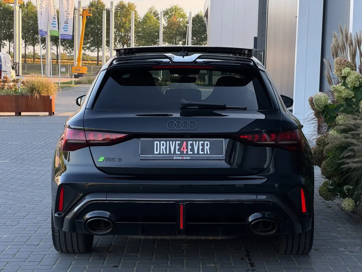 2.5 TFSI RS 3 quattro | Kuip | Pano | Carbon