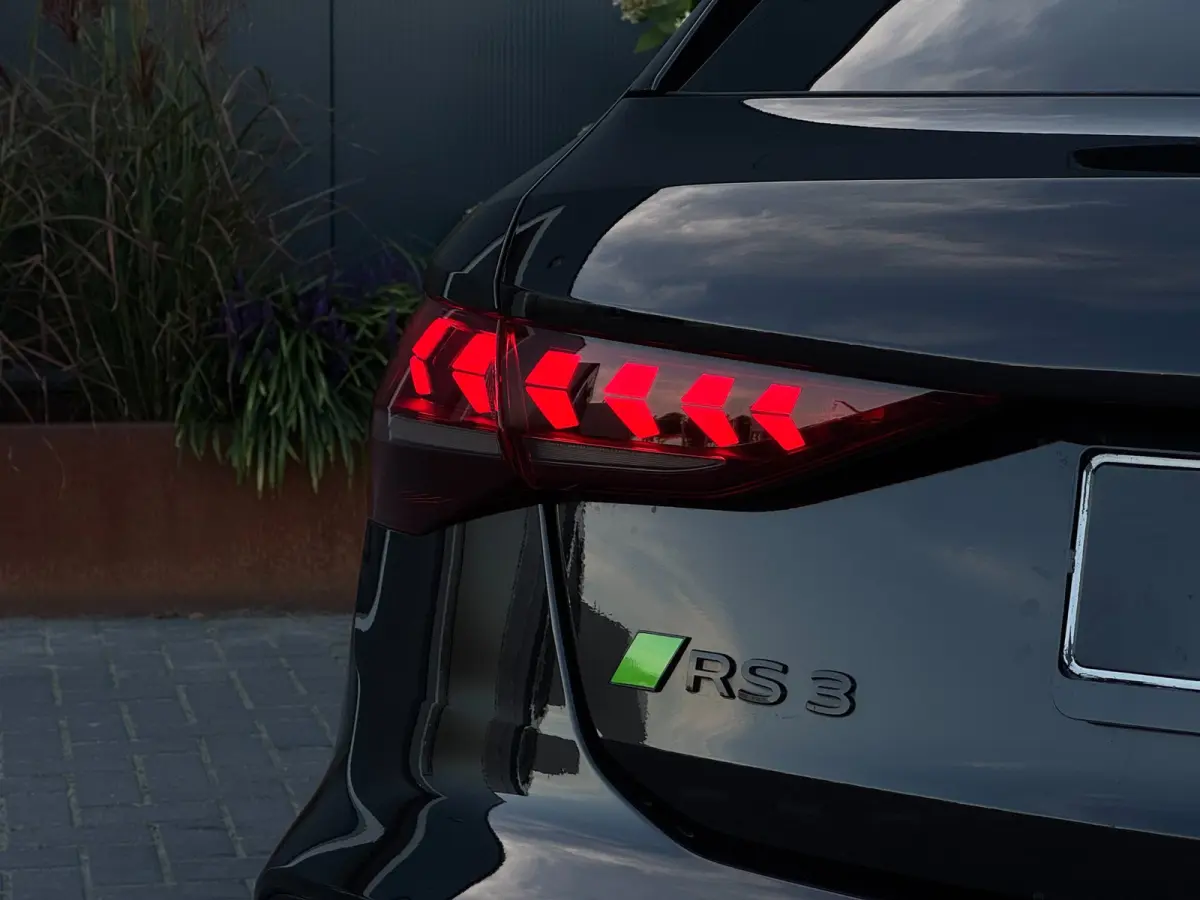 2.5 TFSI RS 3 quattro | Kuip | Pano | Carbon
