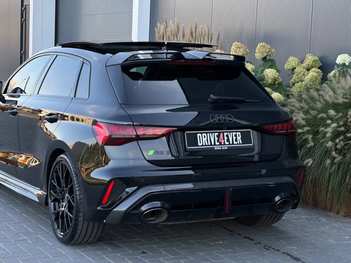 2.5 TFSI RS 3 quattro | Kuip | Pano | Carbon