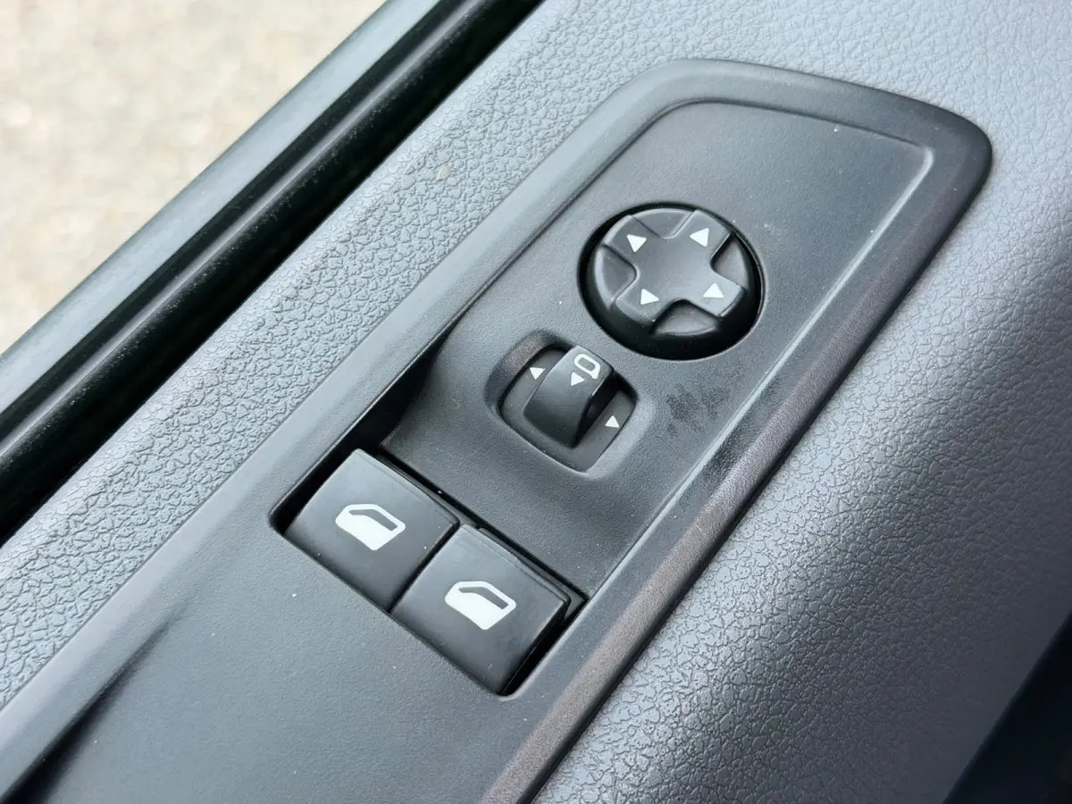 2.0 CDTI L2H1 Edition 122PK Automaat / Camera / Navi / App connect