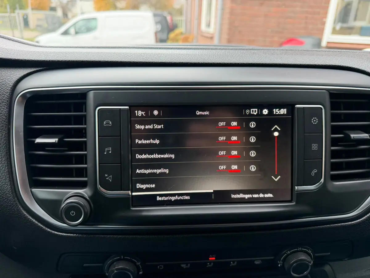 2.0 CDTI L2H1 Edition 122PK Automaat / Camera / Navi / App connect