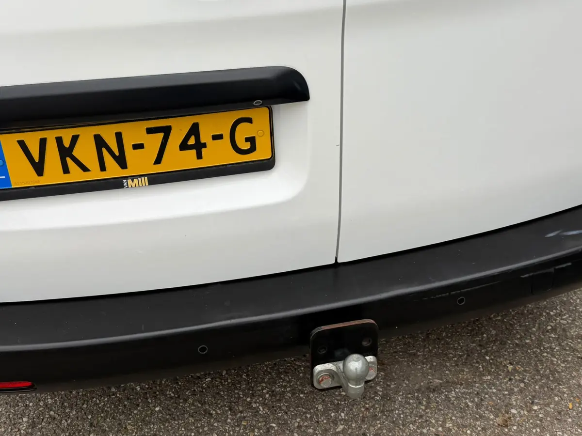 2.0 CDTI L2H1 Edition 122PK Automaat / Camera / Navi / App connect