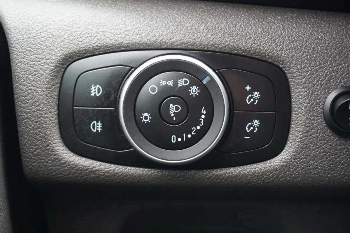 2.0 TDCI 130PK L2 EURO 6 - Airco - Cruise - PDC - €11.900,- Excl.