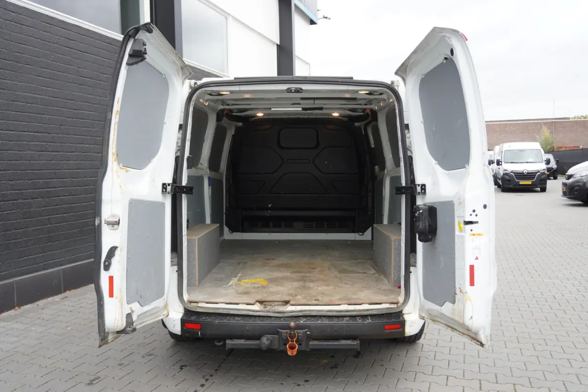 2.0 TDCI 130PK L2 EURO 6 - Airco - Cruise - PDC - €11.900,- Excl.