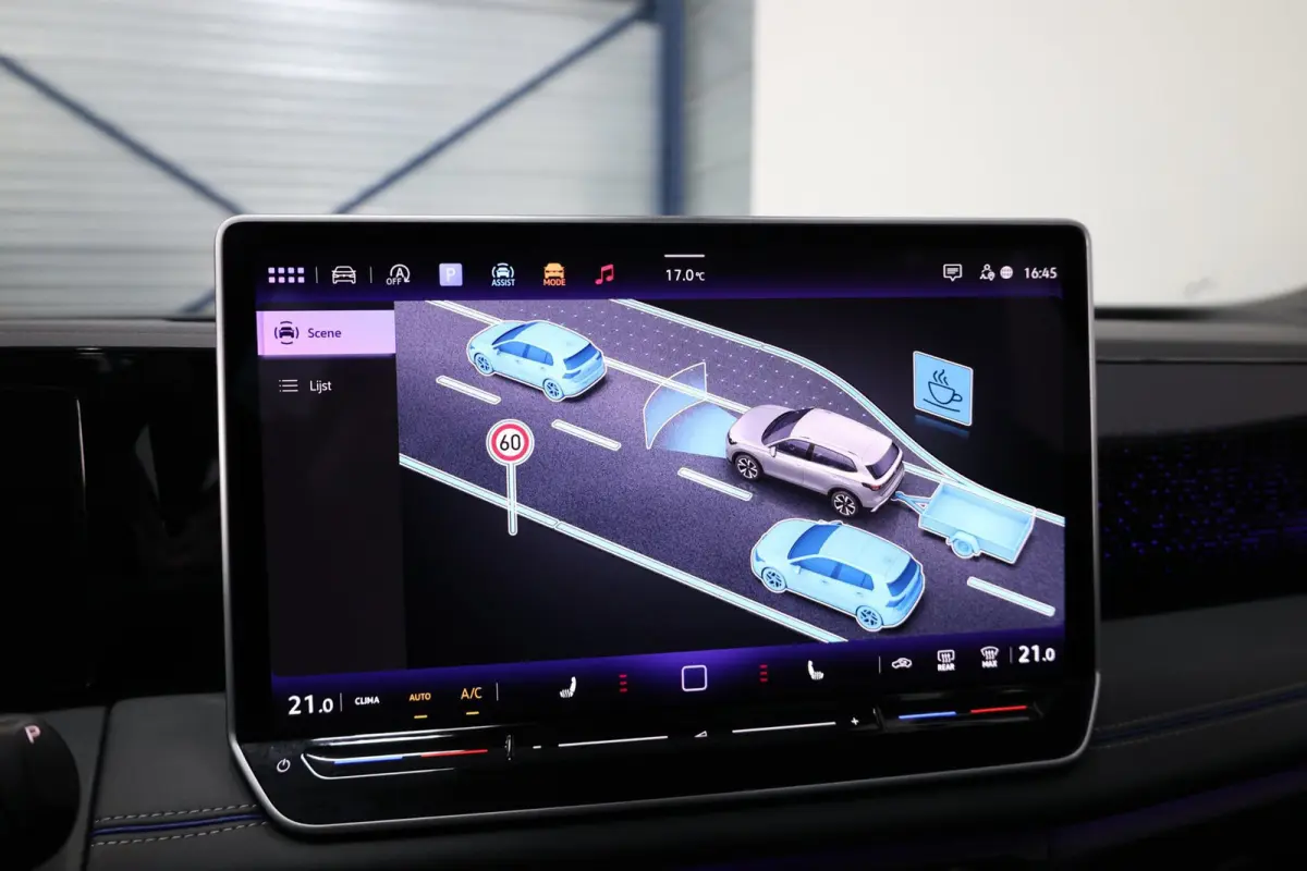 1.5 eTSI 3x R-Line IQ+LED/VIRTUAL/SFEER/PANO/ALCANTARA+S.VERWARMING/20" LMV/LINE/ACC/ECC/12 MDN GARANTIE!