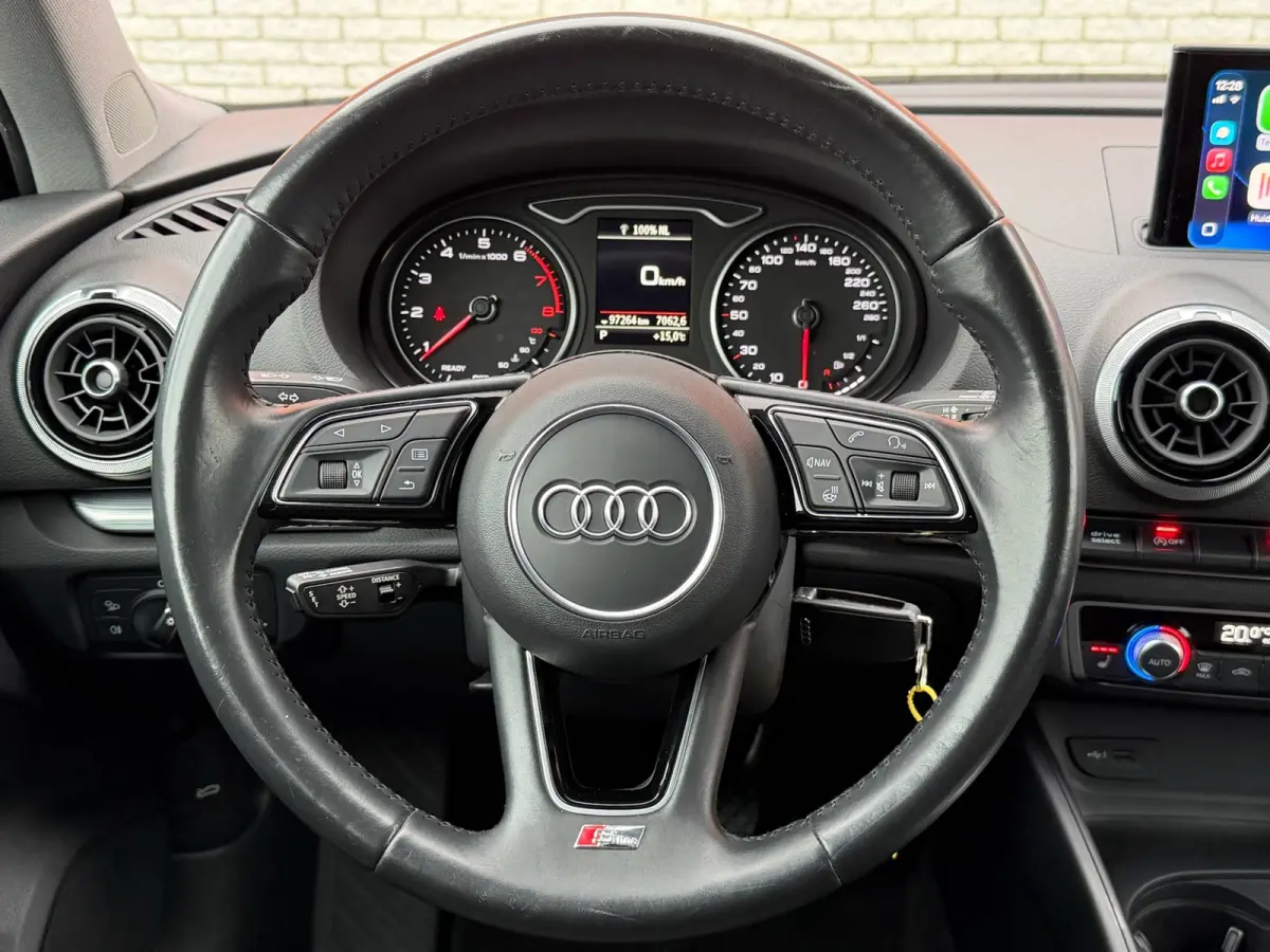 40 TFSI quattro S-Line Carplay ACC Lane 19"