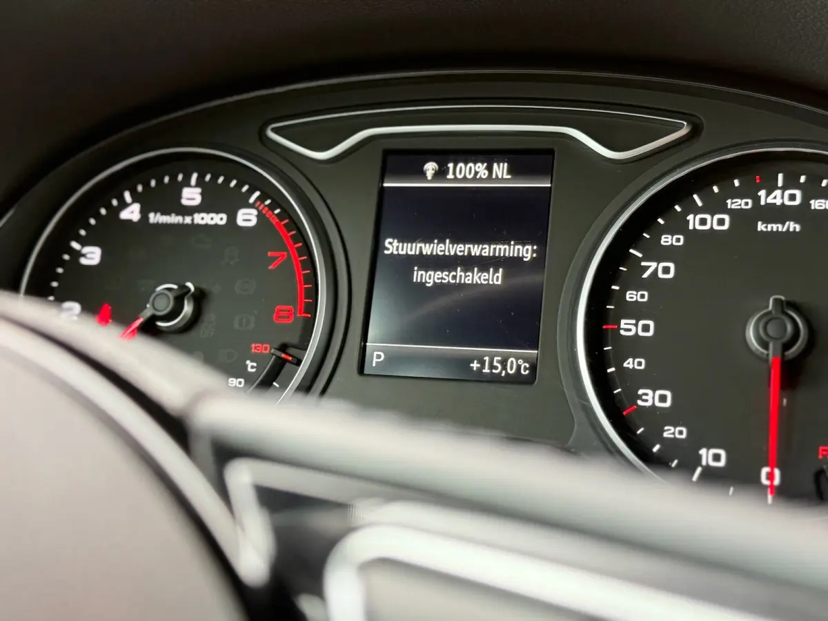 40 TFSI quattro S-Line Carplay ACC Lane 19"