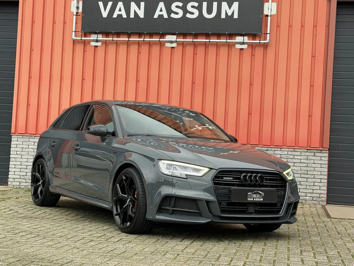 40 TFSI quattro S-Line Carplay ACC Lane 19"
