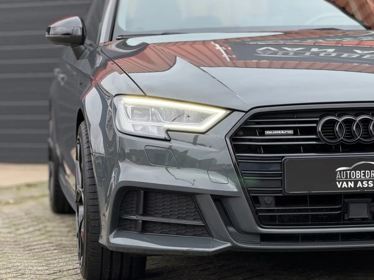 40 TFSI quattro S-Line Carplay ACC Lane 19"
