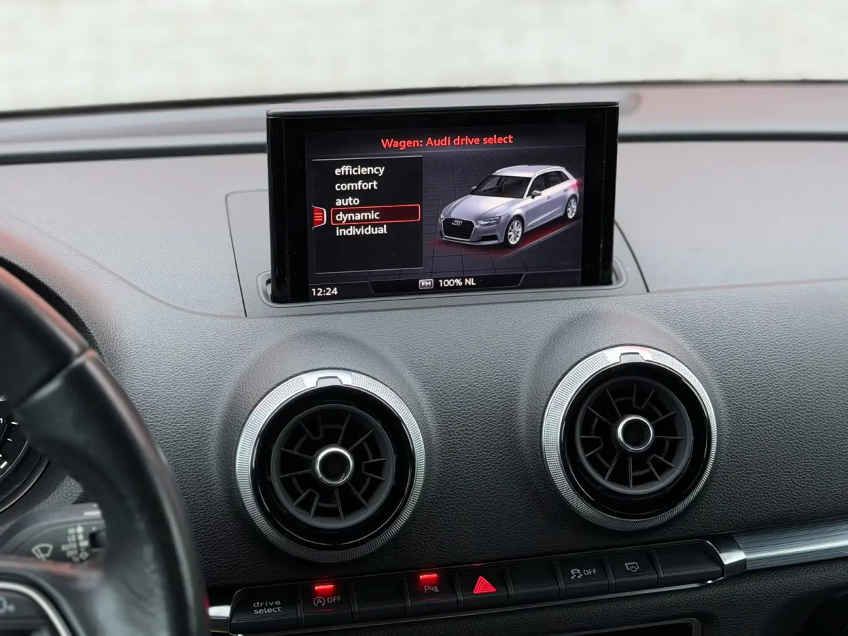 40 TFSI quattro S-Line Carplay ACC Lane 19"
