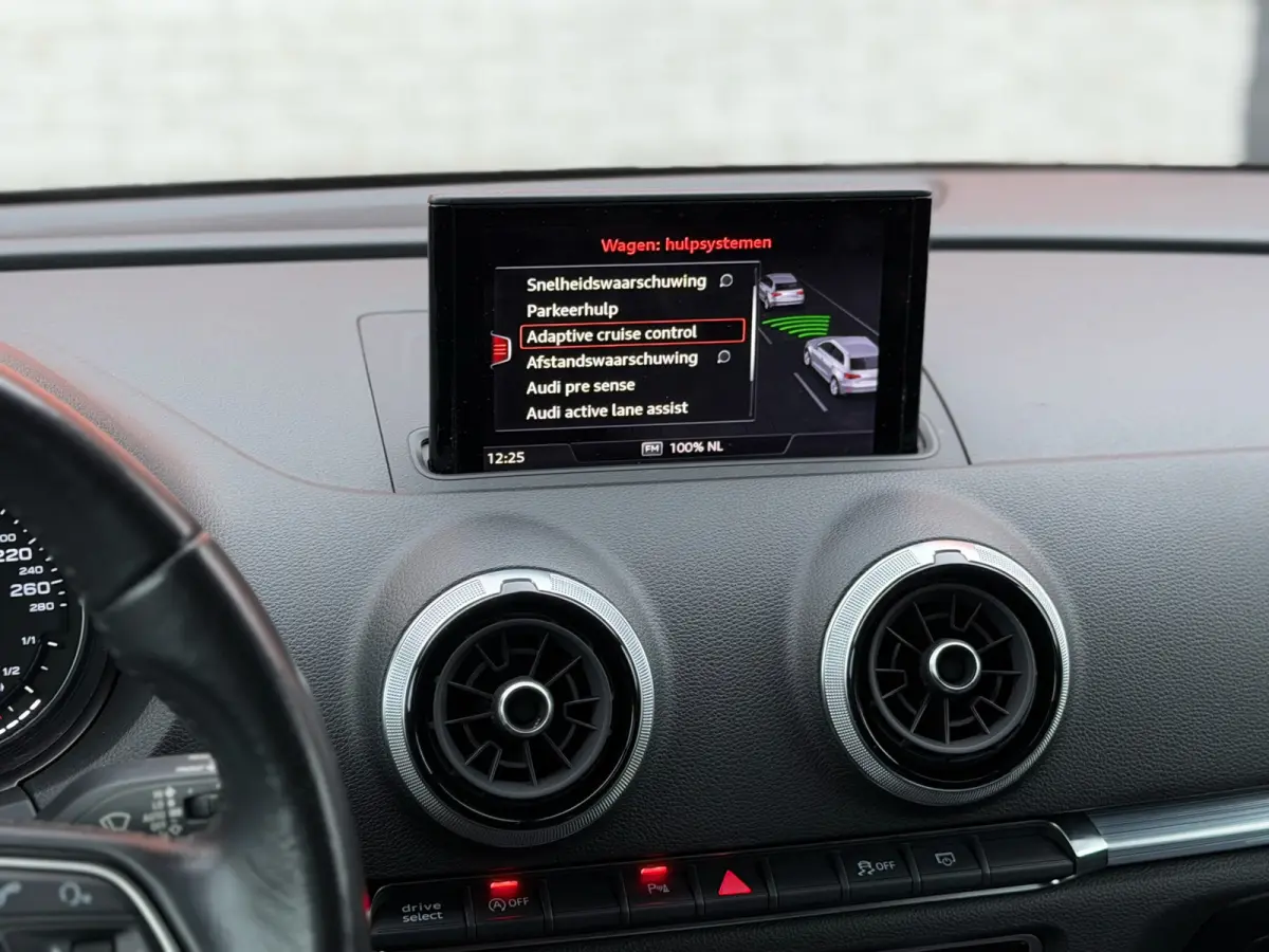 40 TFSI quattro S-Line Carplay ACC Lane 19"