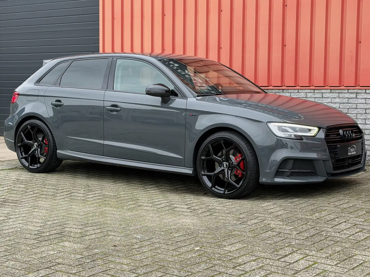40 TFSI quattro S-Line Carplay ACC Lane 19"