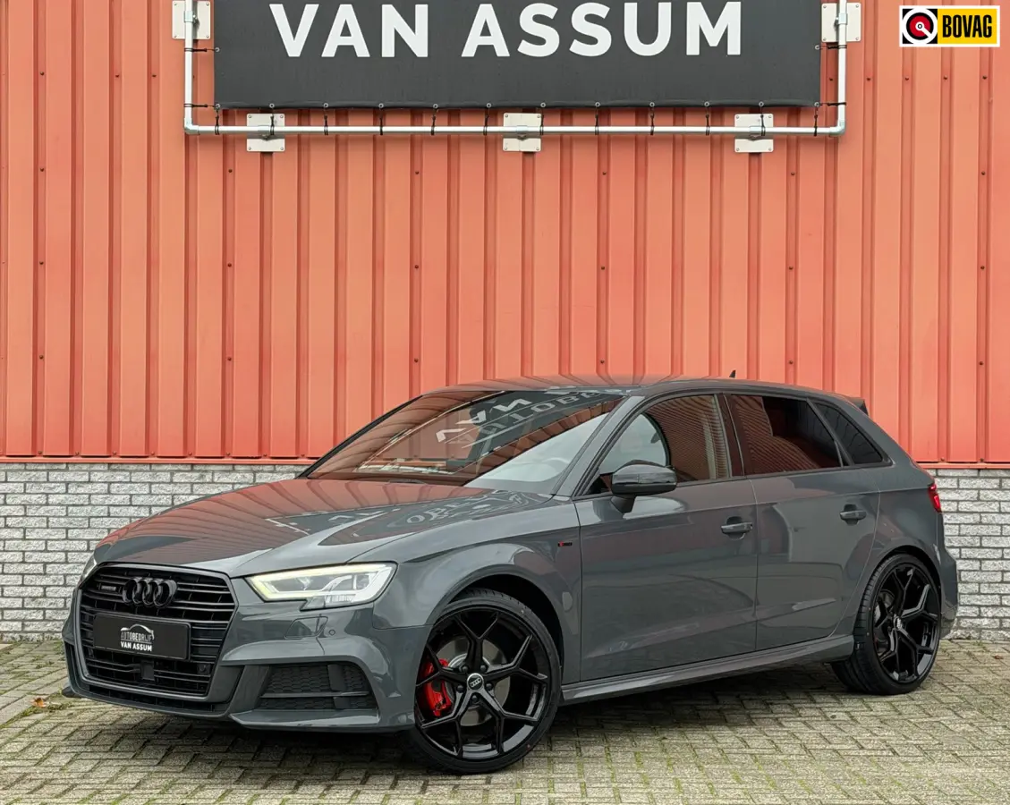 40 TFSI quattro S-Line Carplay ACC Lane 19"