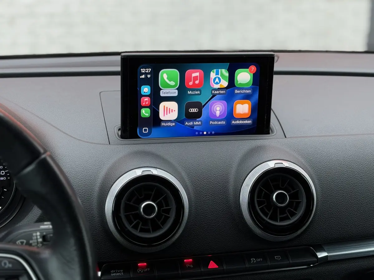 40 TFSI quattro S-Line Carplay ACC Lane 19"