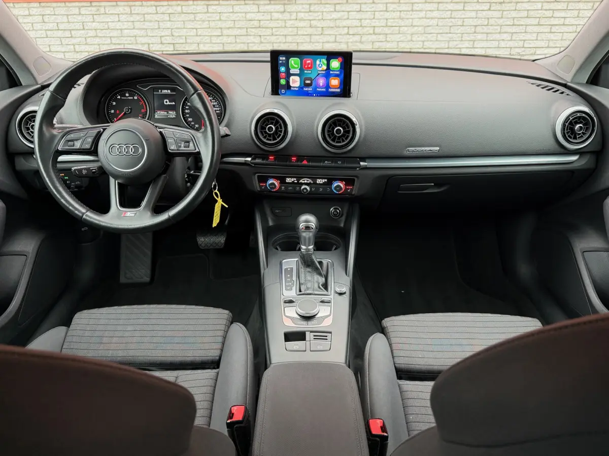 40 TFSI quattro S-Line Carplay ACC Lane 19"