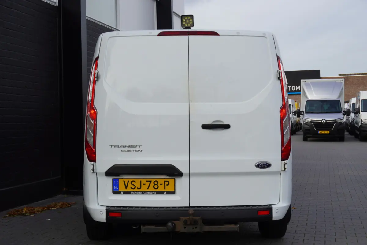 2.0 TDCI 130PK L2 Dubbele Cabine EURO 6 - Airco - Cruise - PDC - €18.950,- Excl.