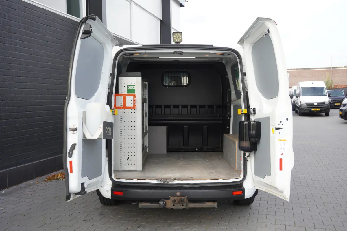 2.0 TDCI 130PK L2 Dubbele Cabine EURO 6 - Airco - Cruise - PDC - €18.950,- Excl.