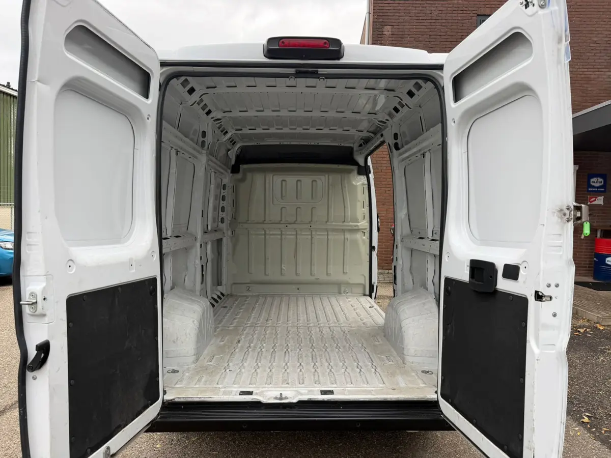 35H HD 2.2 MultiJet L2H2 140PK / Camera / 3 zits / Climate