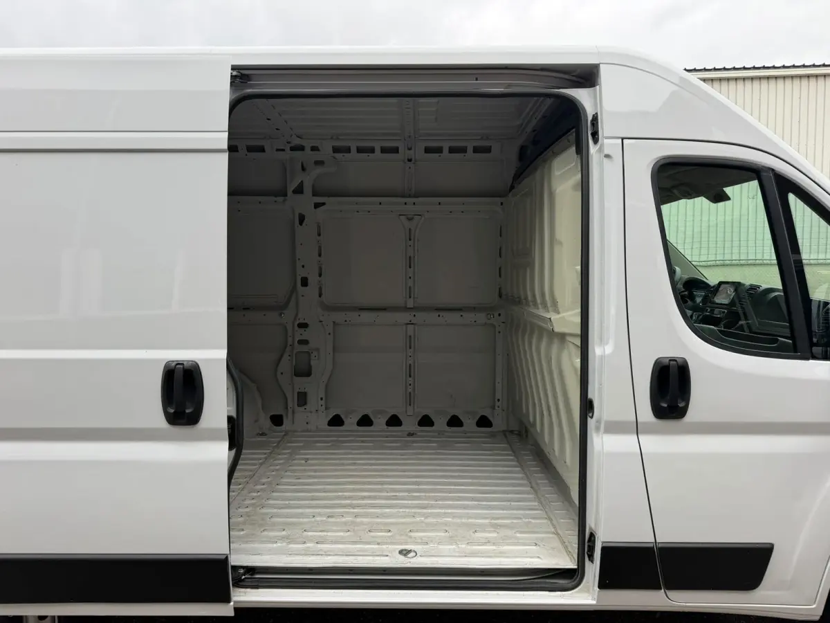 35H HD 2.2 MultiJet L2H2 140PK / Camera / 3 zits / Climate