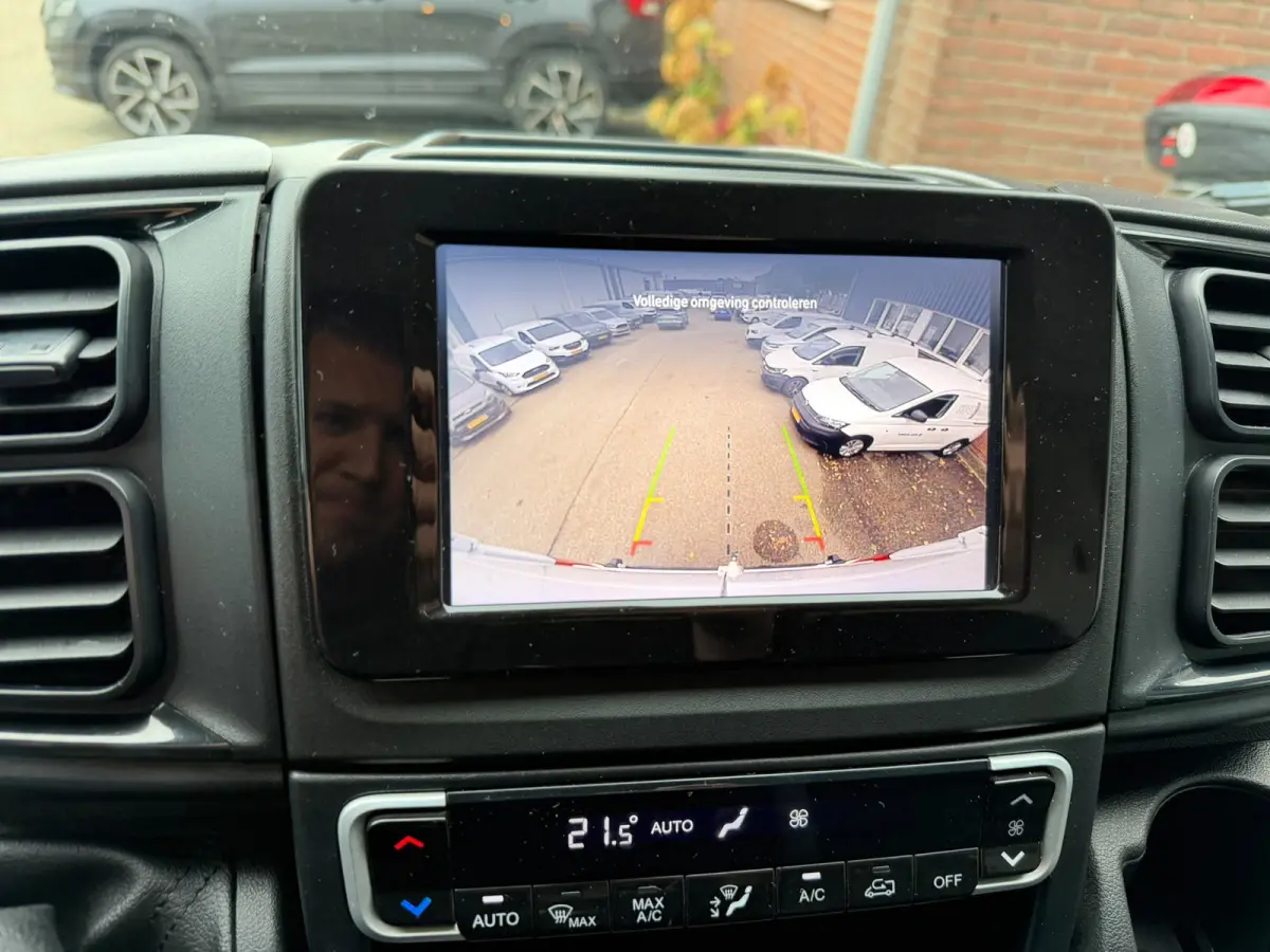 35H HD 2.2 MultiJet L2H2 140PK / Camera / 3 zits / Climate