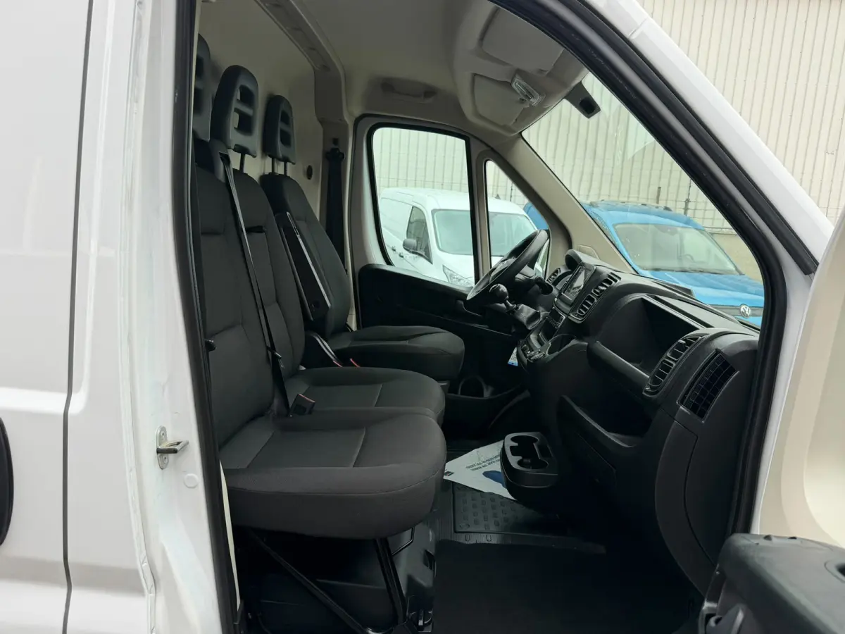35H HD 2.2 MultiJet L2H2 140PK / Camera / 3 zits / Climate